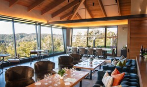 Dining - Hummingway Ranch, by Vinifera Homes (Forestville)
