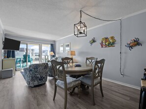 Dining - A Place at the Beach Unit 254: Oceanfront condo, Community Pool and Tennis (Atlantic Beach)