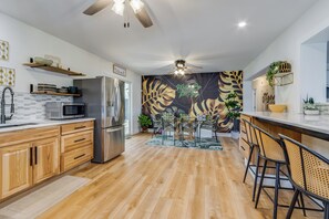Fridge, microwave, oven, stovetop - Rehoboth Retreat Firepit + Patio Sleeps 10 (Rehoboth Beach)