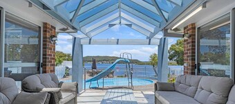 Waterside Escape- St Hubert's Island