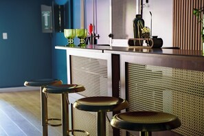 Bar (en la propiedad)