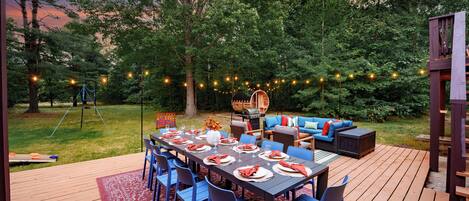 Outdoor dining