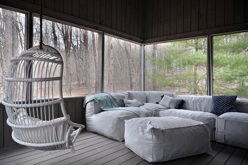 The Owl and Firefly – A Cabin for Families