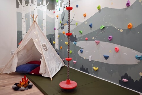 The Owl and Firefly – A Cabin for Families