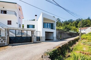 Exterior - Casa da Leira with Garden (Gondarém)