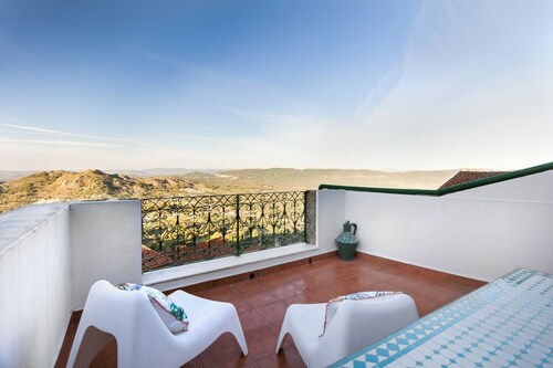 Casa Mont'Santo with Balcony and Terrace