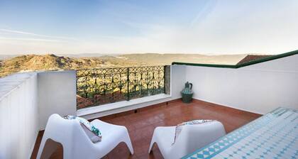 Casa Mont'Santo with Balcony and Terrace