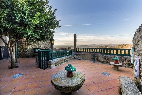 Casa Mont'Santo with Balcony and Terrace