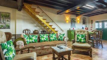 Televisie en een open haard