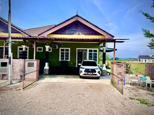 Homestay Selesa KPB Guest House