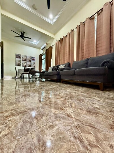 Homestay Selesa KPB Guest House
