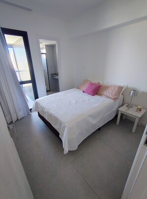 Bed sheets - 1-Bedroom Apartment - Comfort and relaxation with complete facilities and easy access to Carnival. (Salvador)