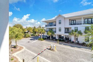 Exterior - Hidden Lake Condos 222, short walk to Gulf Place! (Santa Rosa Beach)