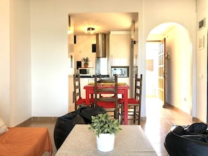 Dining - ROMINA. Spacious  Apartment in Roses – Quiet Area (Roses)