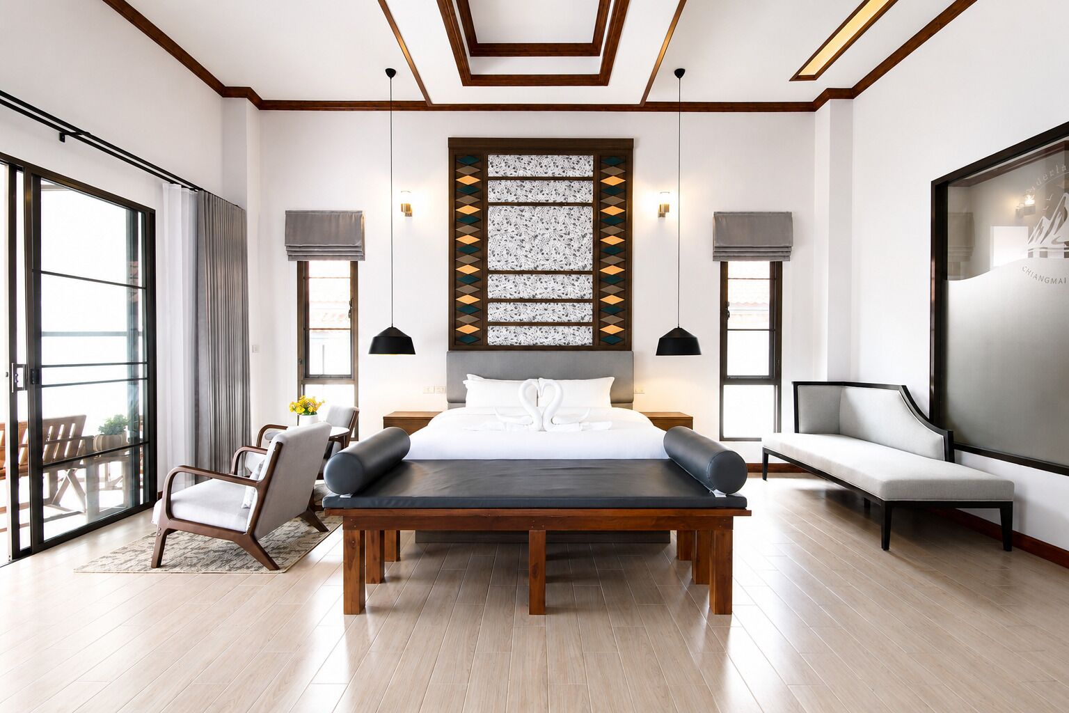 Deluxe Room, Balcony, Mountain View | Individually decorated, blackout curtains, free WiFi, bed sheets