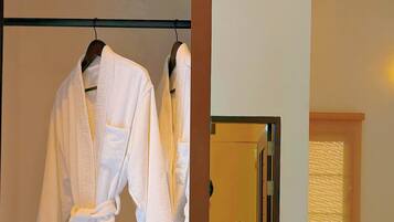 Japanese-style Room, Patio | Individually decorated, blackout drapes, free WiFi, bed sheets