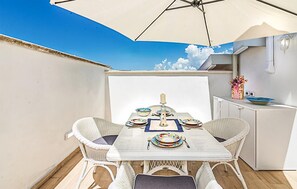 Outdoor dining - Beautiful apartment in Viareggio with WiFi (Viareggio)