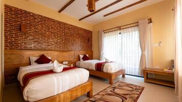 Deluxe Double Room, Garden View | Desk, laptop workspace, free WiFi