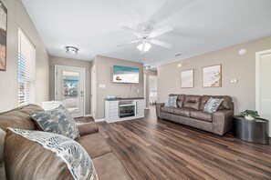 Smart TV - Downtown Gulf Shores Duplex w/ Private Pool, Dog Friendly | BEACHBALL PROPERTIES (Gulf Shores)
