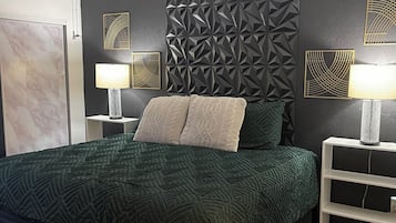 2 bedrooms, desk, iron/ironing board, free WiFi