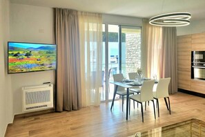 Dining - SanPietro Holiday Homes 293, Lalzit Bay, Albania (Lalzit Bay)