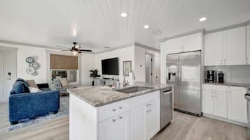 Premier-Apartment, 2 Schlafzimmer, am Strand | Innenbereich