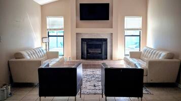 Téléviseur connecté, foyer, écran d’ordinateur