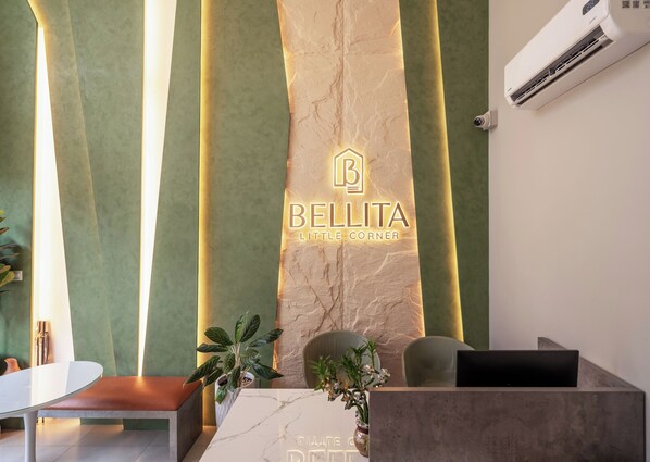 Check-in/check-out kiosk - CityHouse - Bellita (Tan Hung)