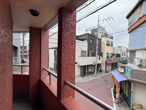 Property grounds - High-quality Japanese modern private accommodation! Experience staying in a shopping district! Japanese/Western style room & bed! Good access to Disney! Free parking! (Shimoshinozakimachi, Edogawa City)