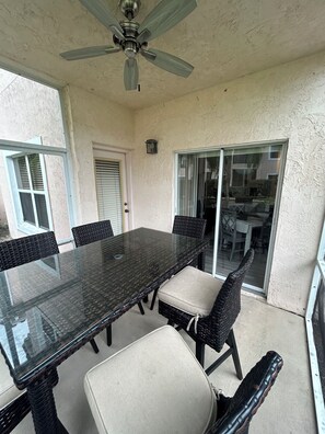 Outdoor dining - Relax & Play in Our Port St. Lucie Golf con (Port St. Lucie)