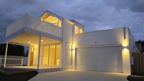 Exterior - The White Nest by Ready Set Stay (San Remo)