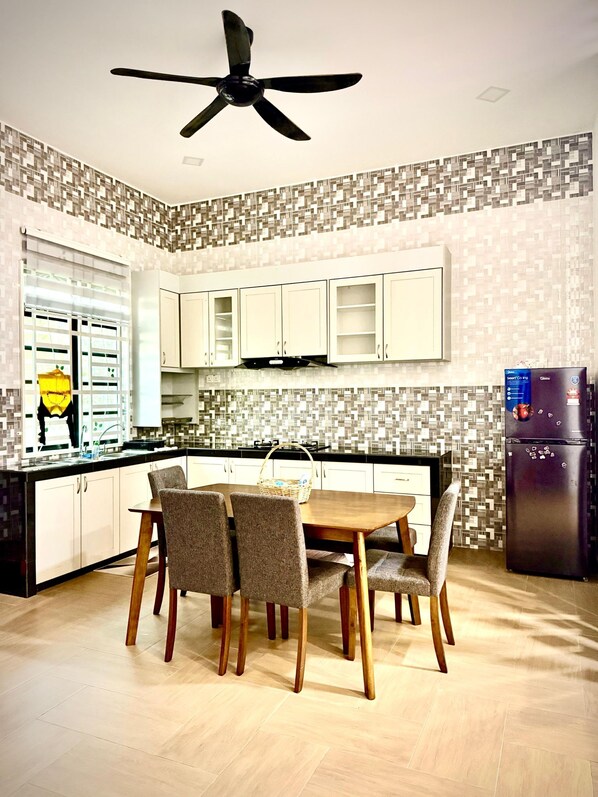 Room | Private kitchen