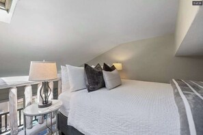 2 habitaciones, tabla de planchar con plancha, cuna de viaje y wifi 