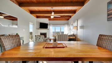 Leilighet – panorama, 2 soverom, ved strandkanten | Spiseområde