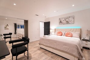 Fer et planche à repasser, Wi-Fi, draps fournis