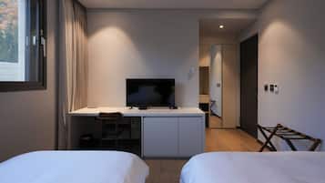 ุฎุฒูุฉ ุฏุงุฎู ุงูุบุฑูุฉ ูู
ูุชุจ ูู
ุณุงุญุฉ ุนู
ู ูููู
ุจููุชุฑ ุงูู
ุญู
ูู ูุณุชุงุฆุฑ ุชุนุชูู