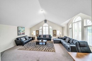 Maison, 3 chambres, patio | Salle de séjour