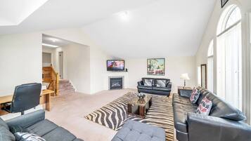 Rumah, 3 kamar tidur, patio | Ruang keluarga