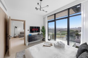 In-room safe, free WiFi - Modern Apartment with Rooftop Amenities (Dubai)
