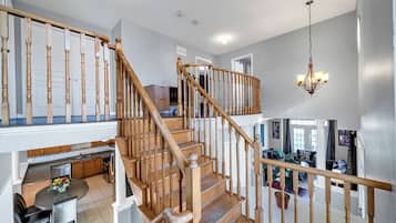 House, 4 Bedrooms, Patio | Interior