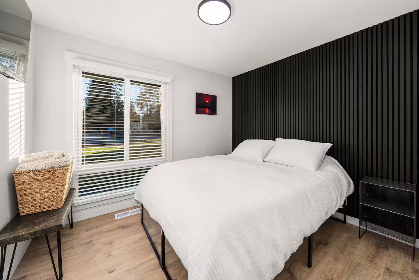 3 多间卧室、熨斗/熨衣板、WiFi、床单