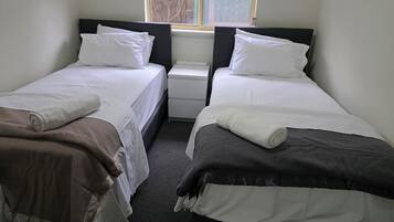 3 chambres, fer et planche Ă repasser, Wi-Fi gratuit, draps fournis