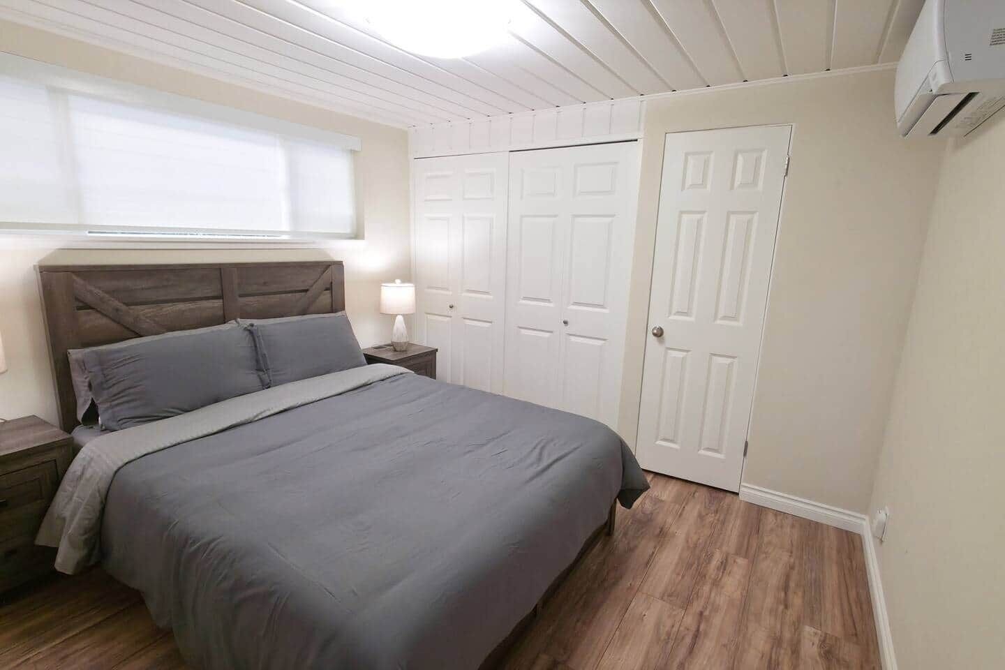 5 bedrooms, desk, iron/ironing board, free WiFi