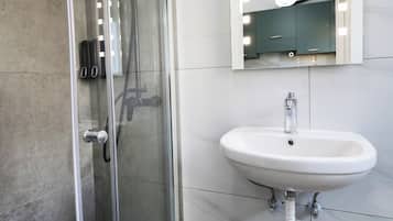 Apartment, City View | Bathroom