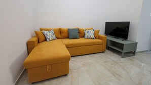 Apartment, Stadtblick | Wohnbereich