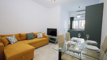 Apartment, City View | Living area