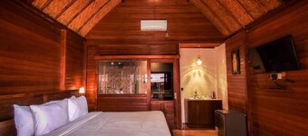 Uli Wood Villa Jimbaran