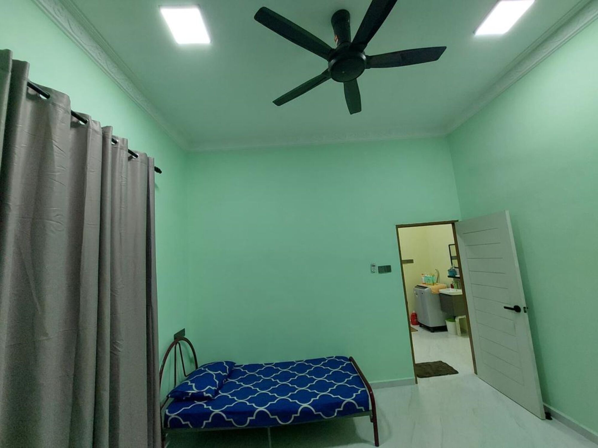 ハウス | WiFi (無料)