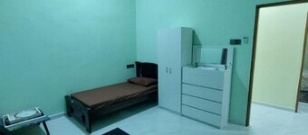 Homestay Selesa KBB Guest House
