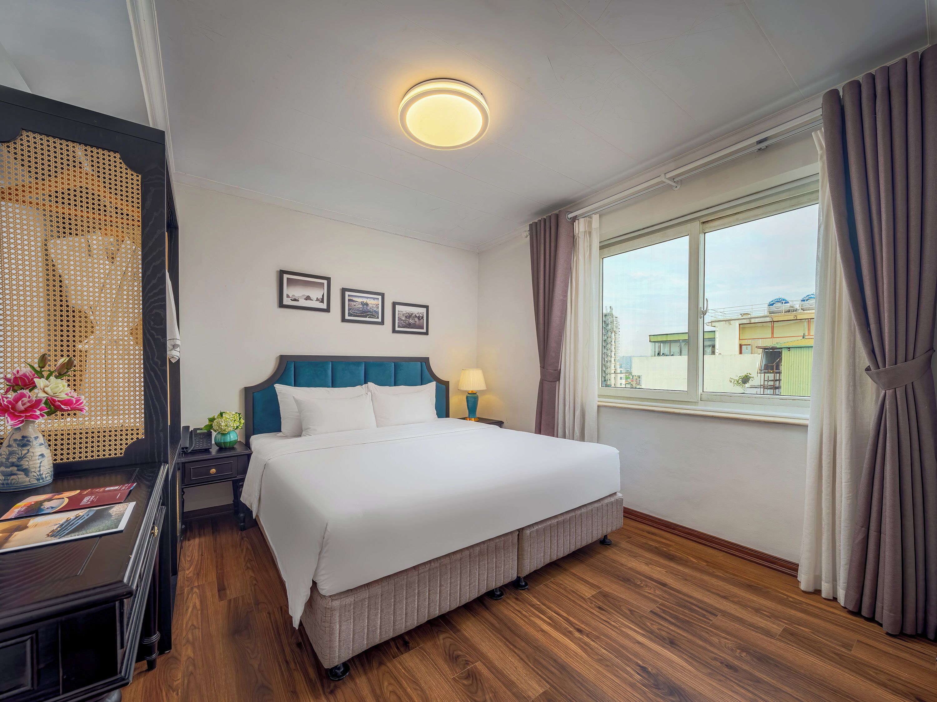 Executive City View | Desk, soundproofing, iron/ironing board (on request), free WiFi